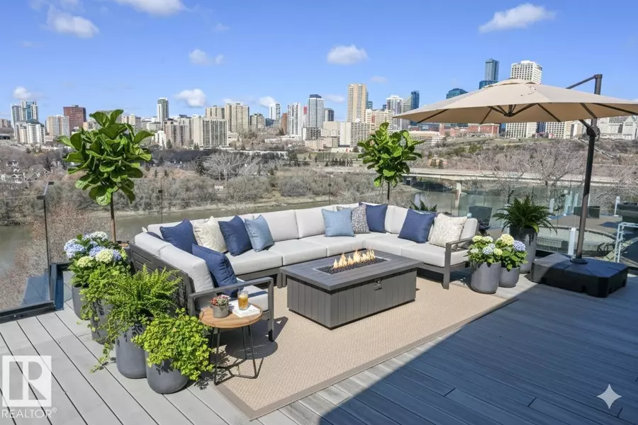 9509 99B ST NW, Edmonton, AB T6E3X1