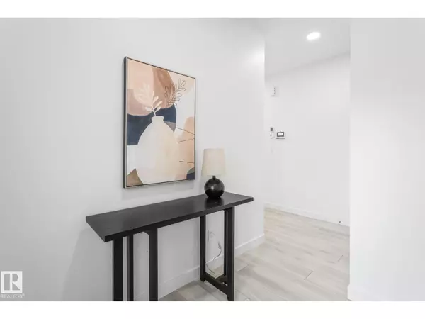 Edmonton, AB T6W4M6,5019 Cawsey LI SW