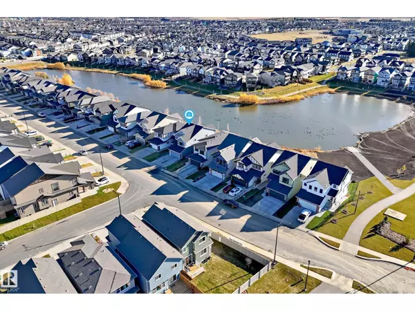 Edmonton, AB T6W5H2,3255 CHERNOWSKI WY SW