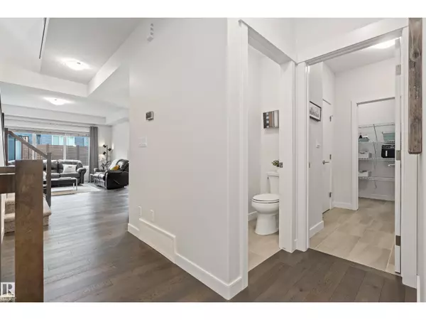 Edmonton, AB T6W3R9,2140 KOSHAL WY SW