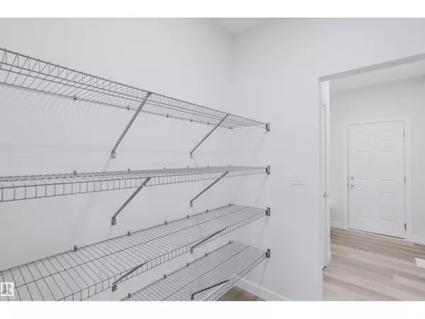 Leduc, AB T9E1S2,362 Bluff Cove