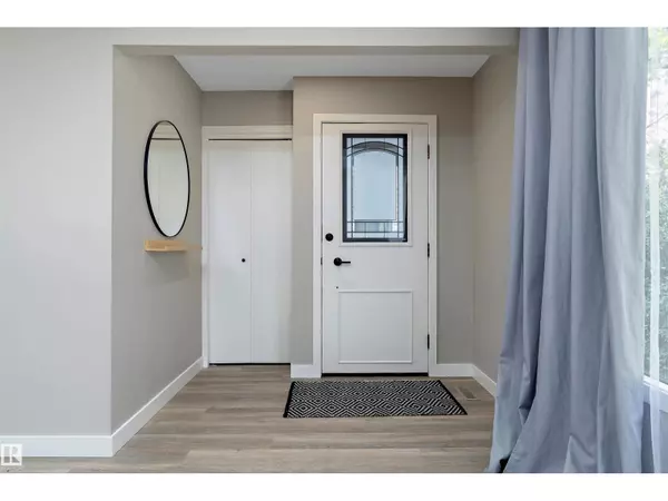 Edmonton, AB T5N2X6,10157 145 ST NW