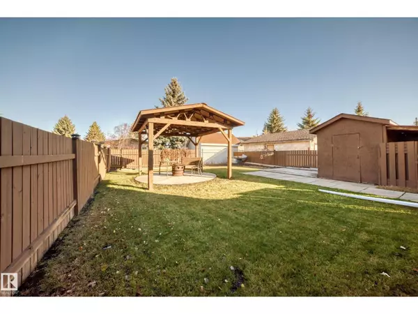 Edmonton, AB T5A2Z3,3004 132A AV NW