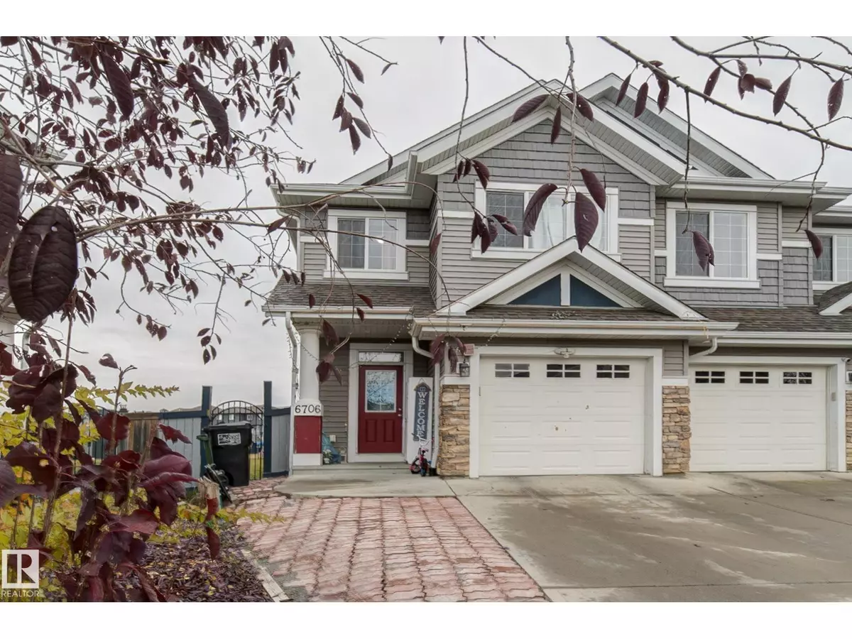 Edmonton, AB T6X2A9,6706 24 AV SW SW