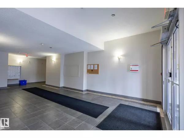 Edmonton, AB T6J0R5,#404 11446 40 AV NW