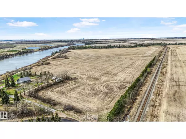 Old Fort Trail Lamoureux DR, Rural Sturgeon County, AB T8L5C8
