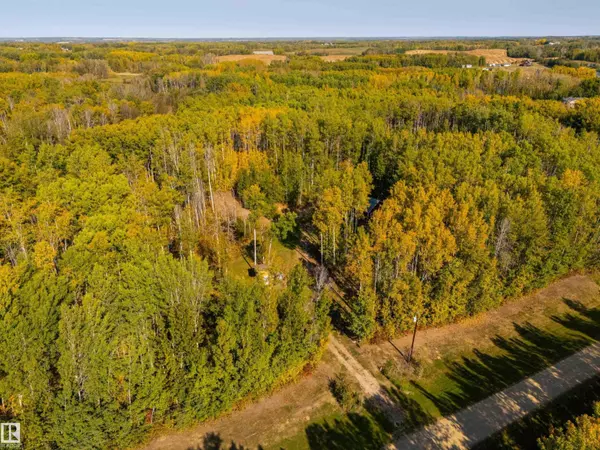 Rural Parkland County, AB T7Y2M3,#36 52229 RGE ROAD 25