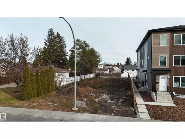 Edmonton, AB T5P2G5,9833 154 ST NW