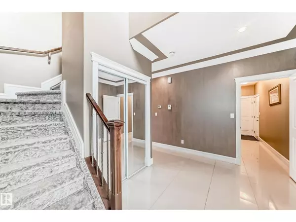 Edmonton, AB T6W0Y3,1552 CUNNINGHAM CAPE CA SW