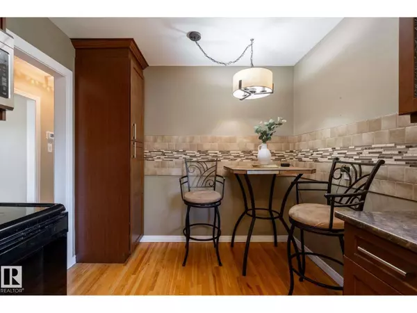 Edmonton, AB T5W2J9,12121 39 ST NW