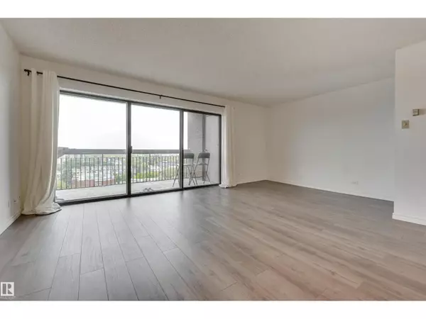 Edmonton, AB T6G2P9,#1204 11027 87 AV NW