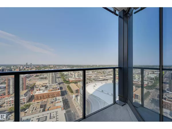 Edmonton, AB T5J0K6,#2613 10360 102 ST NW