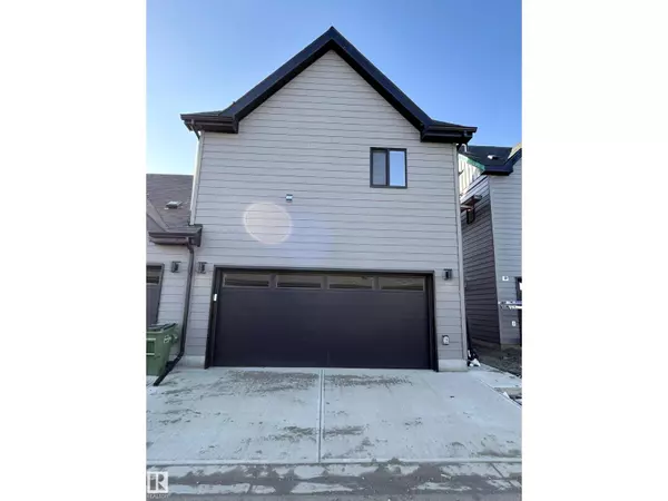 Edmonton, AB T5G2Z5,8029 CEDRIC MAH RD NW