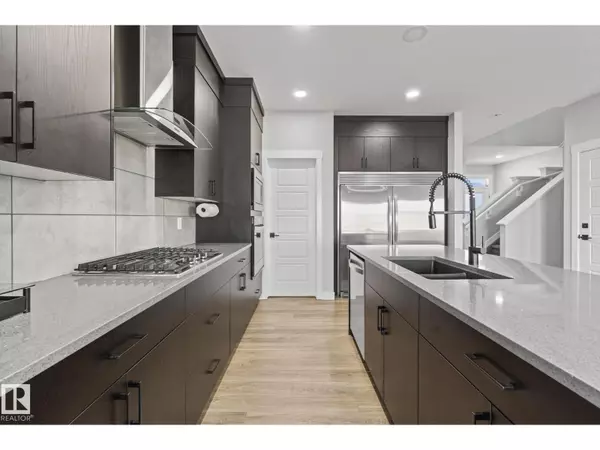 9704 224 ST NW, Edmonton, AB T5T7P4