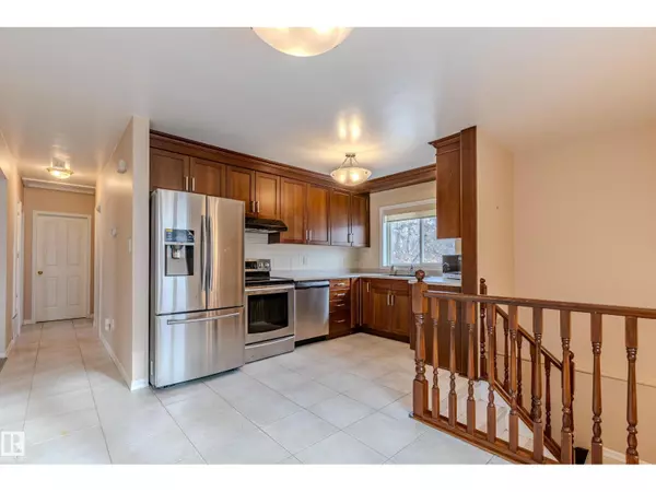 Edmonton, AB T5W2B3,11921 36 ST NW