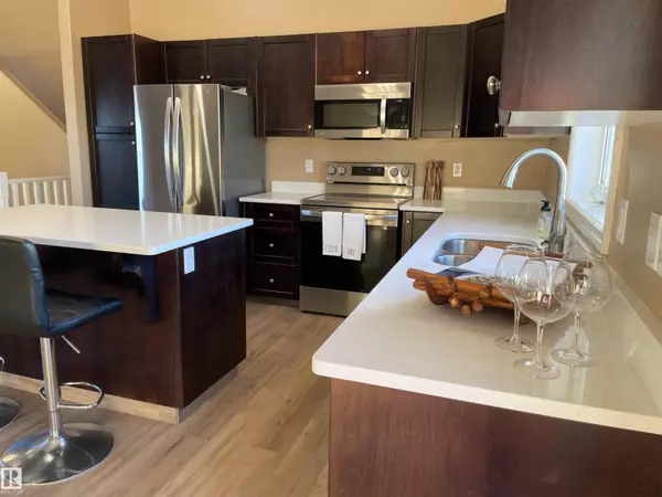 Cold Lake, AB T9M0B2,518 26 ST