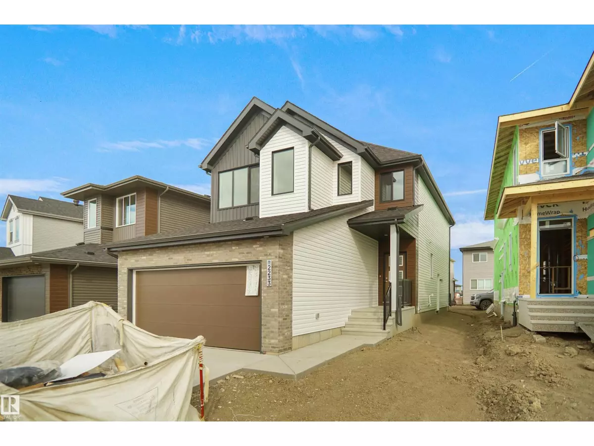 Edmonton, AB T6M3B6,2233 194A ST NW