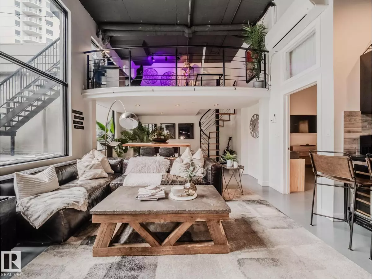 Edmonton, AB T5J3N1,#1001 10179 105 ST NW