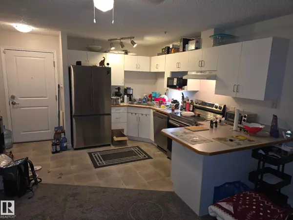 Edmonton, AB T5B4W5,#110 11325 83 ST NW