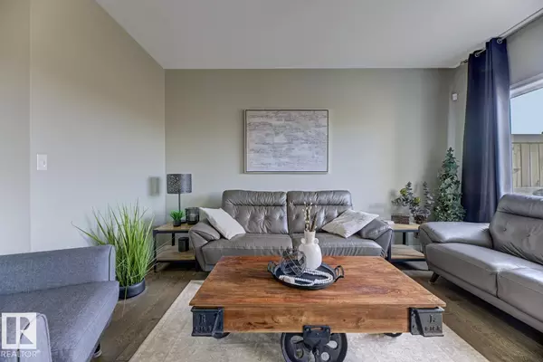 Edmonton, AB T5S0K2,12838 207 ST NW