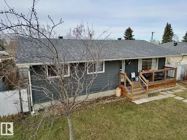 617 MCLEOD AV, Spruce Grove, AB T7X2H1