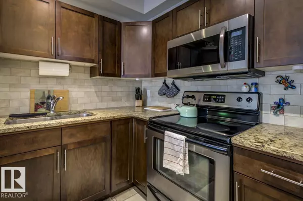 Edmonton, AB T5T3X4,#322 2035 GRANTHAM CO NW