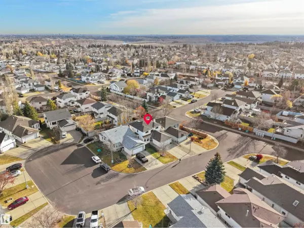 Edmonton, AB T6M2S4,94 DECHENE RD NW