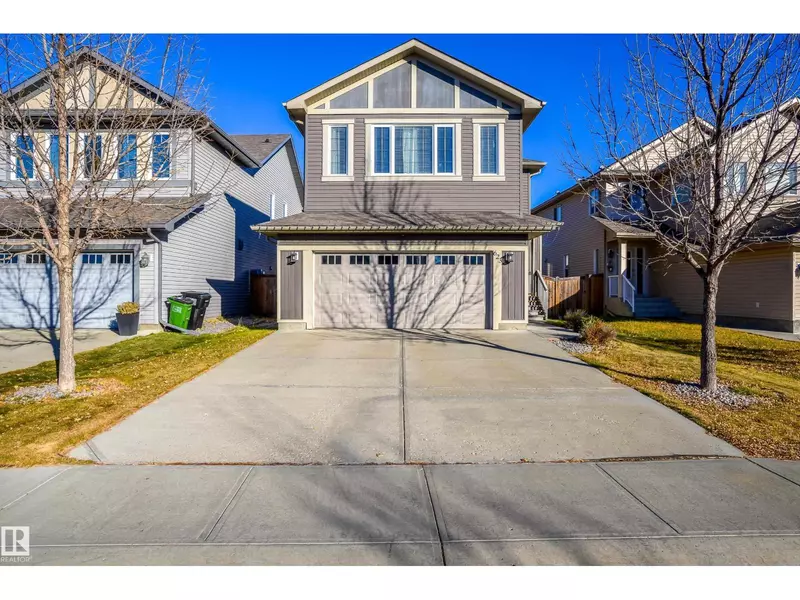 623 176 ST SW, Edmonton, AB T6W2G7