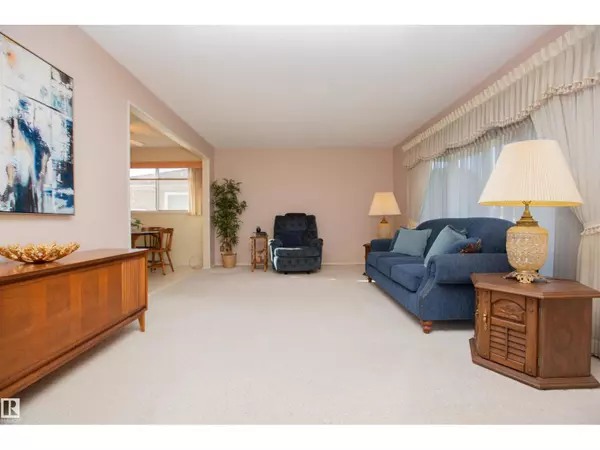 Edmonton, AB T6B0S2,5603 92 AV NW