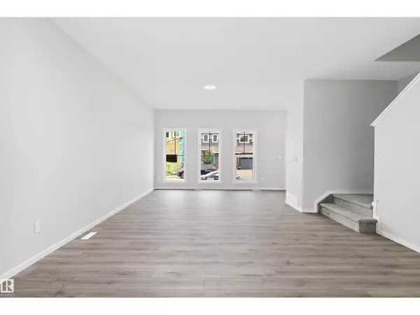 Edmonton, AB T6X2L5,5723 Hawthorn Common SW