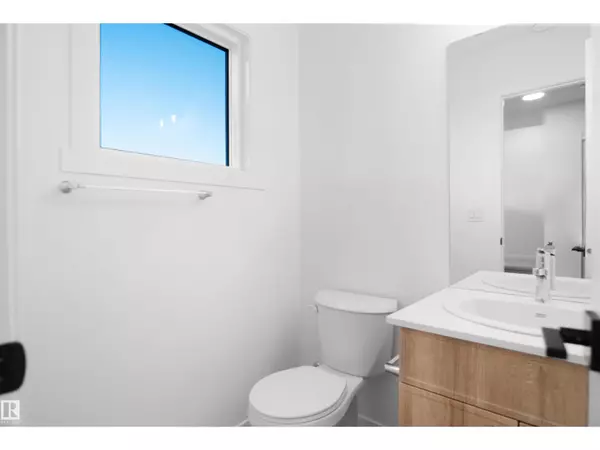 Spruce Grove, AB T7X3C7,16 ELIZABETH GD