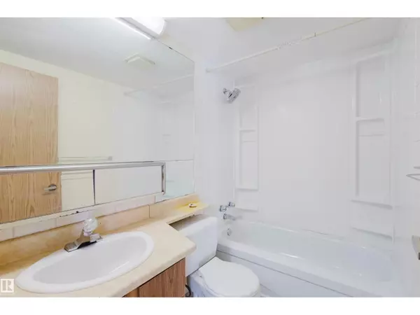 Edmonton, AB T5C0A4,#807 12831 66 ST NW