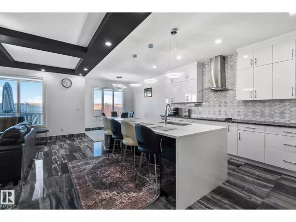 Edmonton, AB T5Z0M1,7516 182 AV NW NW