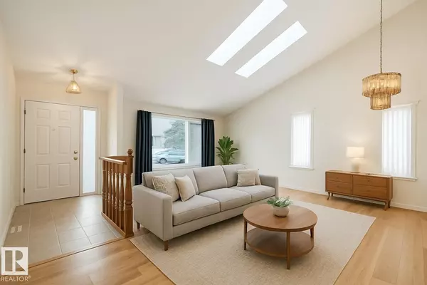 Edmonton, AB T6J6L1,10407 40 AV NW