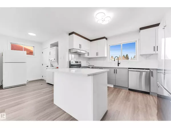 Edmonton, AB T5P3S1,10751 164 ST NW