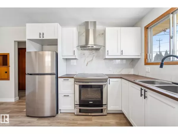 Edmonton, AB T6B1A4,6007 95 AV NW