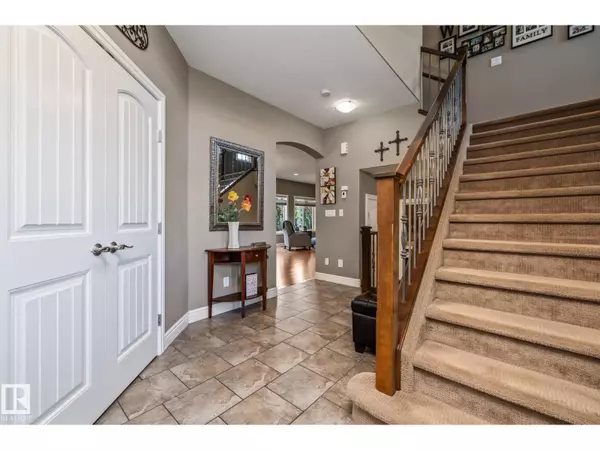 Fort Saskatchewan, AB T8L0E4,39 HILLSIDE TC