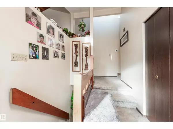 Edmonton, AB T5Y1C8,14208 21 ST NW