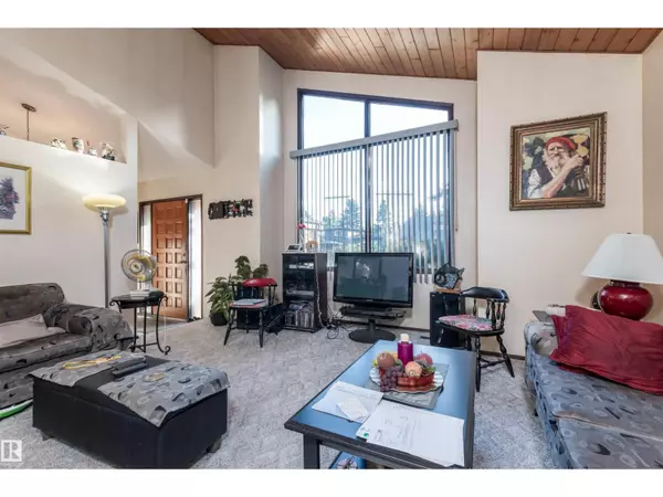 Edmonton, AB T5Y1C8,14208 21 ST NW