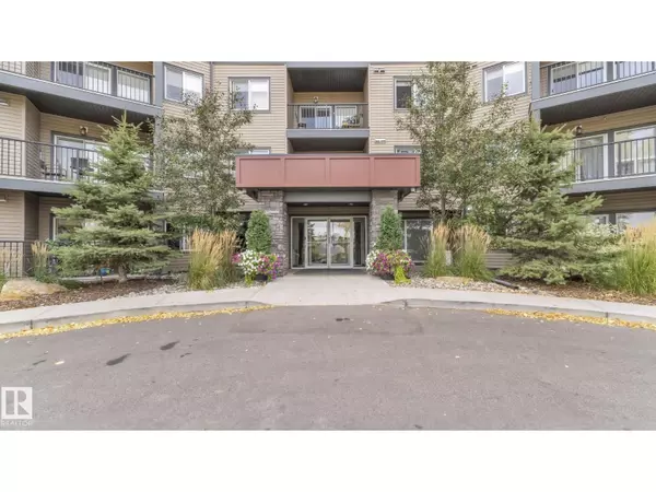 Edmonton, AB T6J7J8,#406 11511 27 AV NW