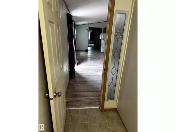 Wetaskiwin, AB T9A0E7,4816 48 AV