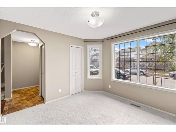 Edmonton, AB T5T4C9,21328 95 AV NW