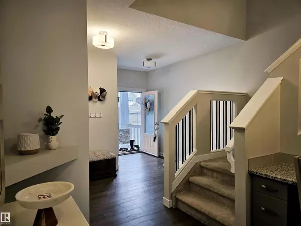 St. Albert, AB T8N7V3,122 JOYAL WY