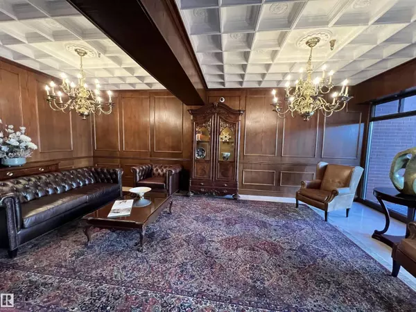 Edmonton, AB T5K2R2,#904 11503 100 AV NW