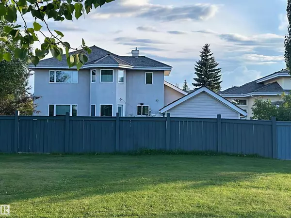 Edmonton, AB T6M2L7,946 WALLBRIDGE PL NW