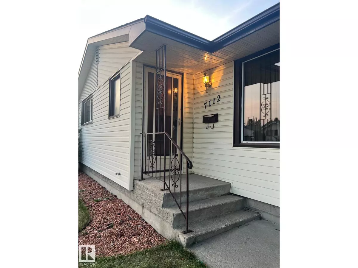 Edmonton, AB T6A0E1,7112 99 avenue NW