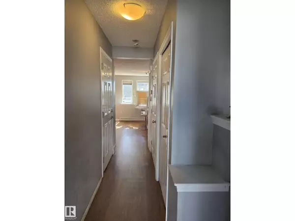 Edmonton, AB T6R0J8,#11 6304 SANDIN WY NW