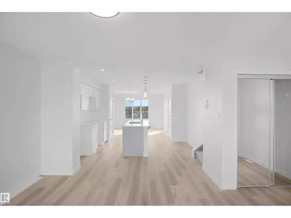 Edmonton, AB T5S0X1,21390 128A AV NW