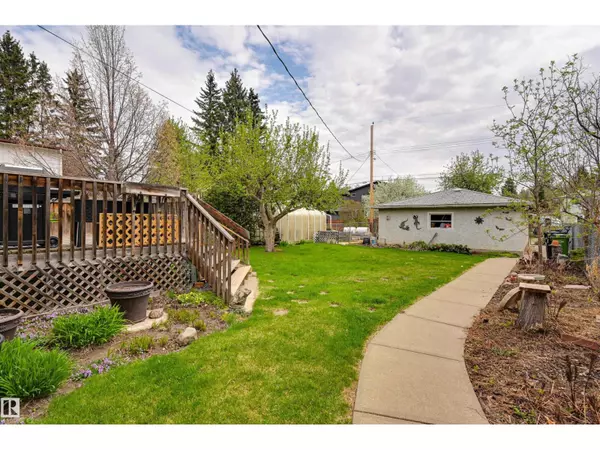 Edmonton, AB T5N2R3,9725 143 ST NW