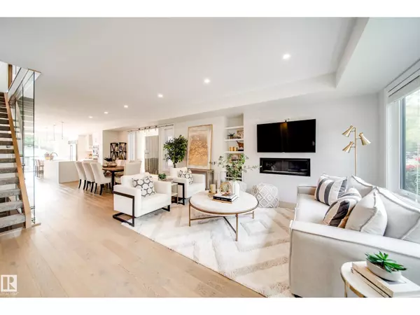 Edmonton, AB T5N0Z1,14005 105 AV NW